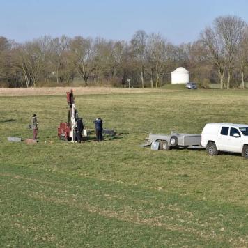 Forscherteam auf Feld