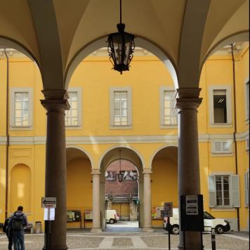 Ein Blick auf den Campus der Universität in Mailand
